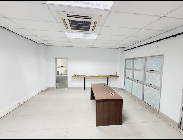 936M² SHOWROOM FOR SALE IN NORTH RIDING